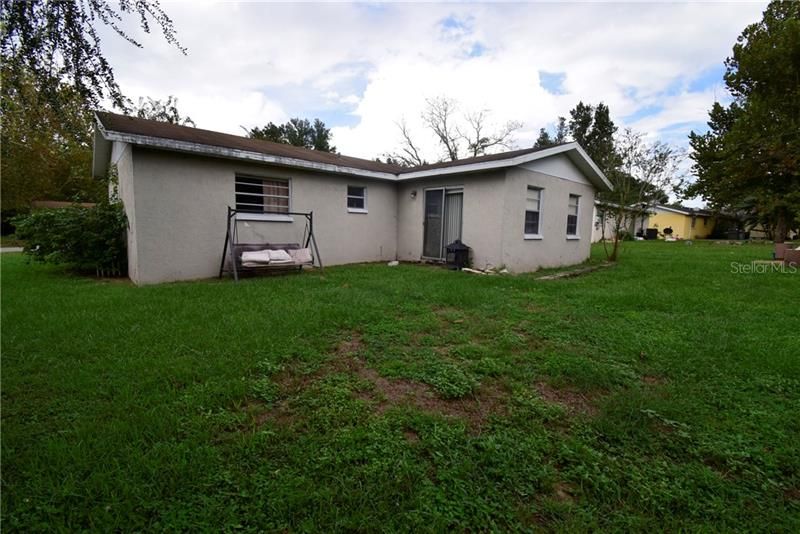 Recently Sold: $129,500 (3 beds, 2 baths, 1216 Square Feet)