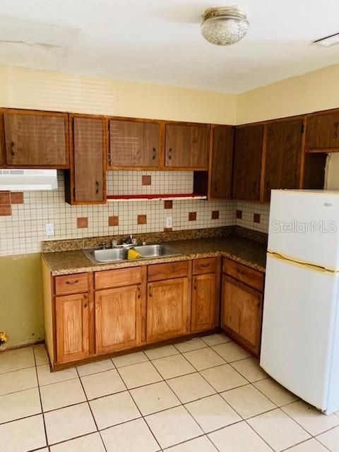 Recently Sold: $109,000 (3 beds, 1 baths, 964 Square Feet)
