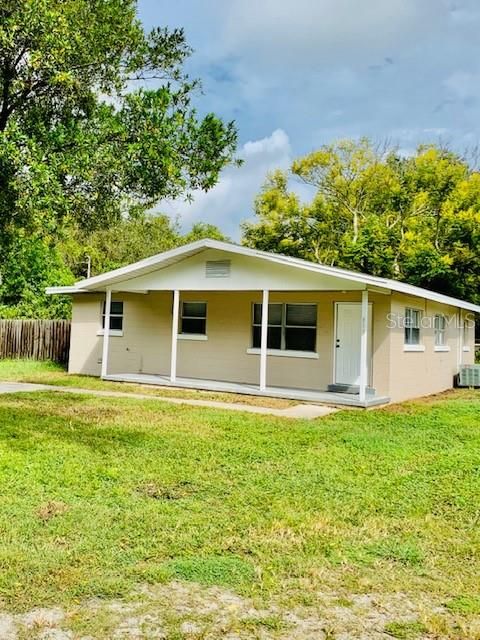 Recently Sold: $109,000 (3 beds, 1 baths, 964 Square Feet)
