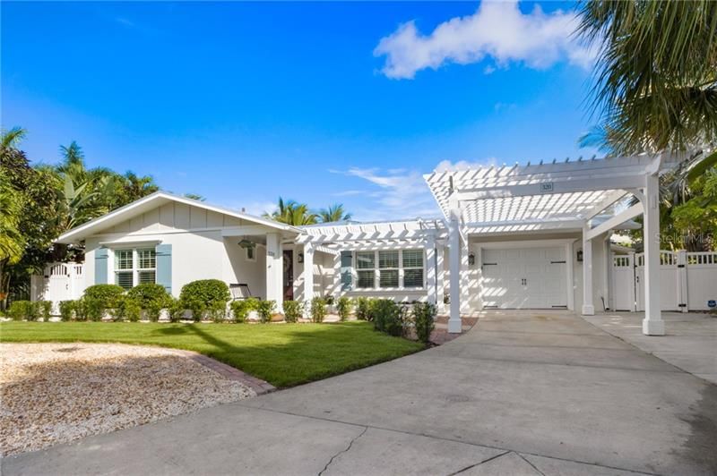 Recently Sold: $1,500,000 (3 beds, 3 baths, 2402 Square Feet)