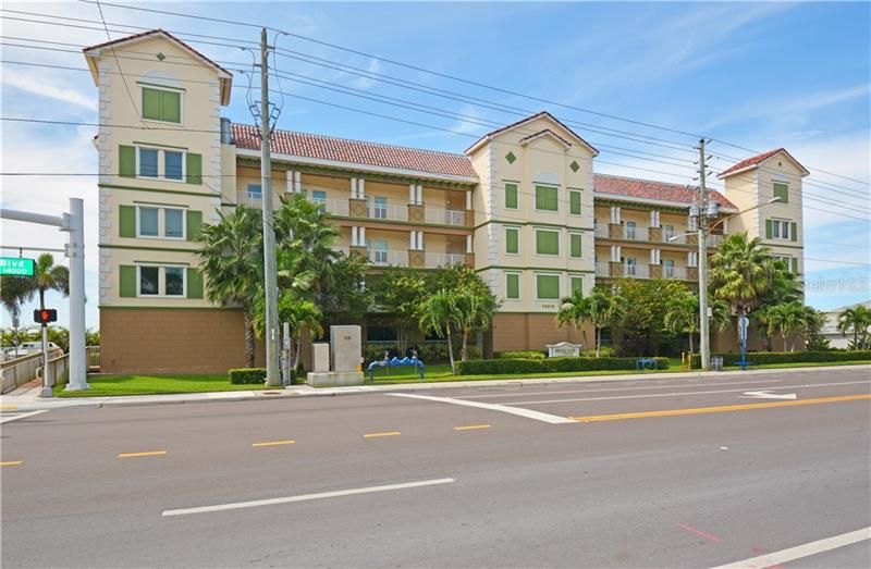 Recently Sold: $1,600,000 (3 beds, 3 baths, 3011 Square Feet)