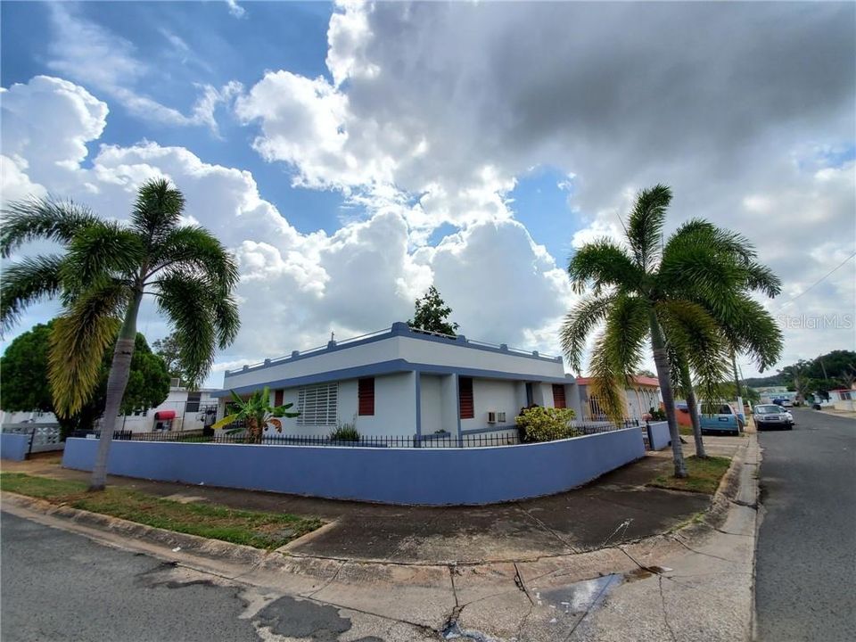 Vendido Recientemente: $124,900 (4 camas, 2 baños, 1792 Pies cuadrados)