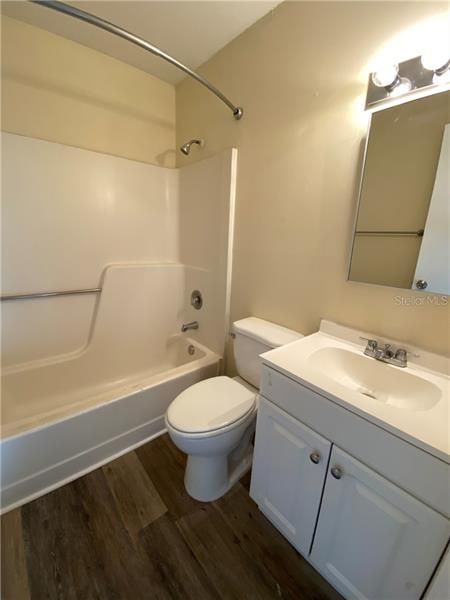 Недавно арендовано: $775 (2 спален, 1 ванн, 800 Квадратных фут)