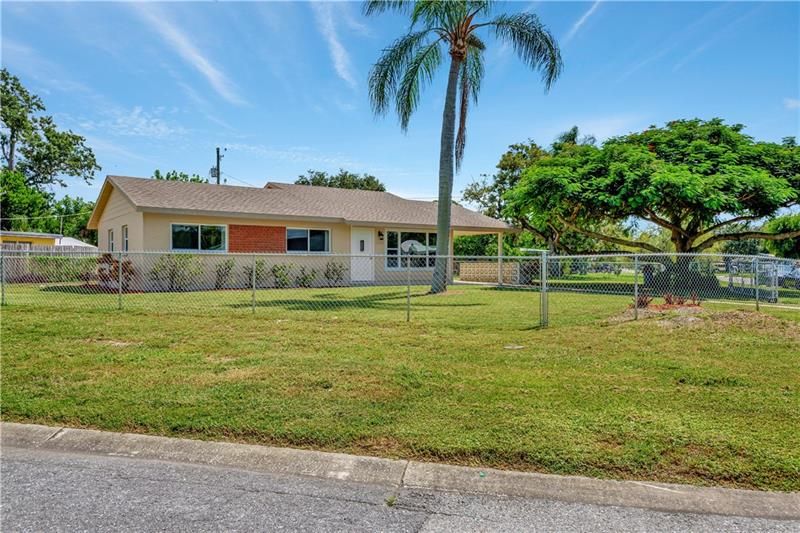 Recently Sold: $259,900 (3 beds, 2 baths, 1292 Square Feet)