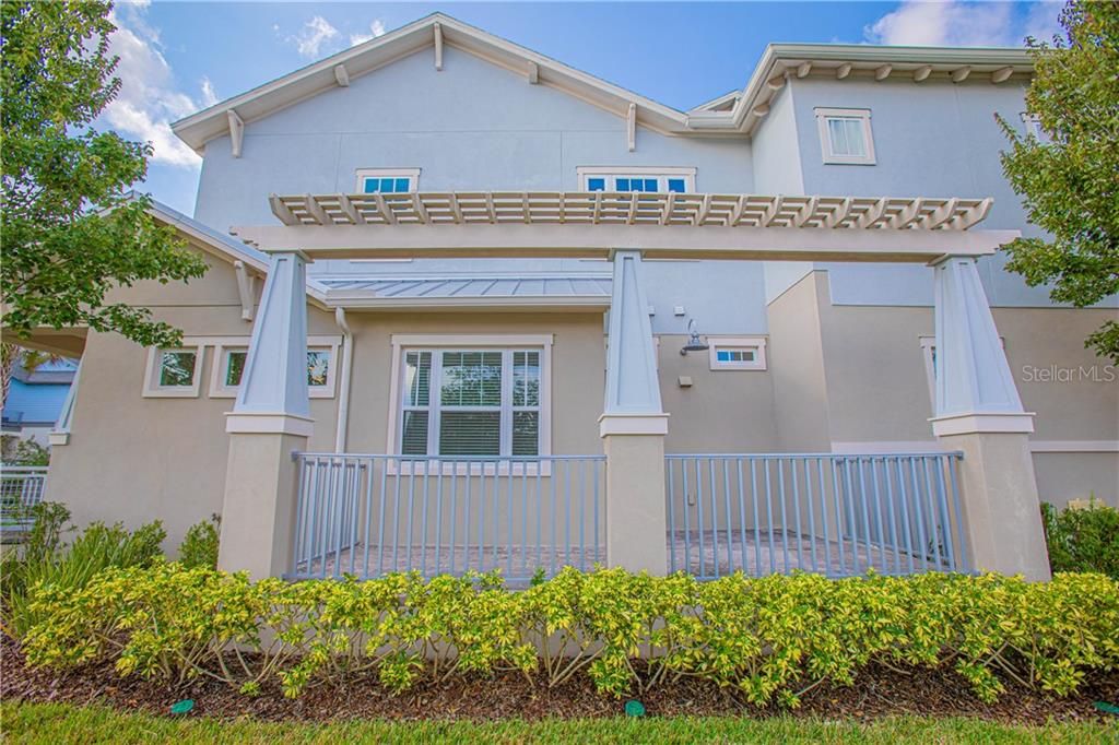 Vendido Recientemente: $349,990 (3 camas, 2 baños, 1945 Pies cuadrados)