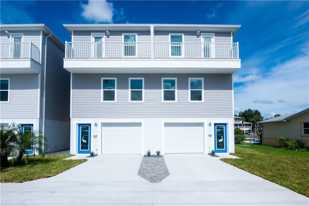 Recently Sold: $399,000 (3 beds, 3 baths, 1728 Square Feet)