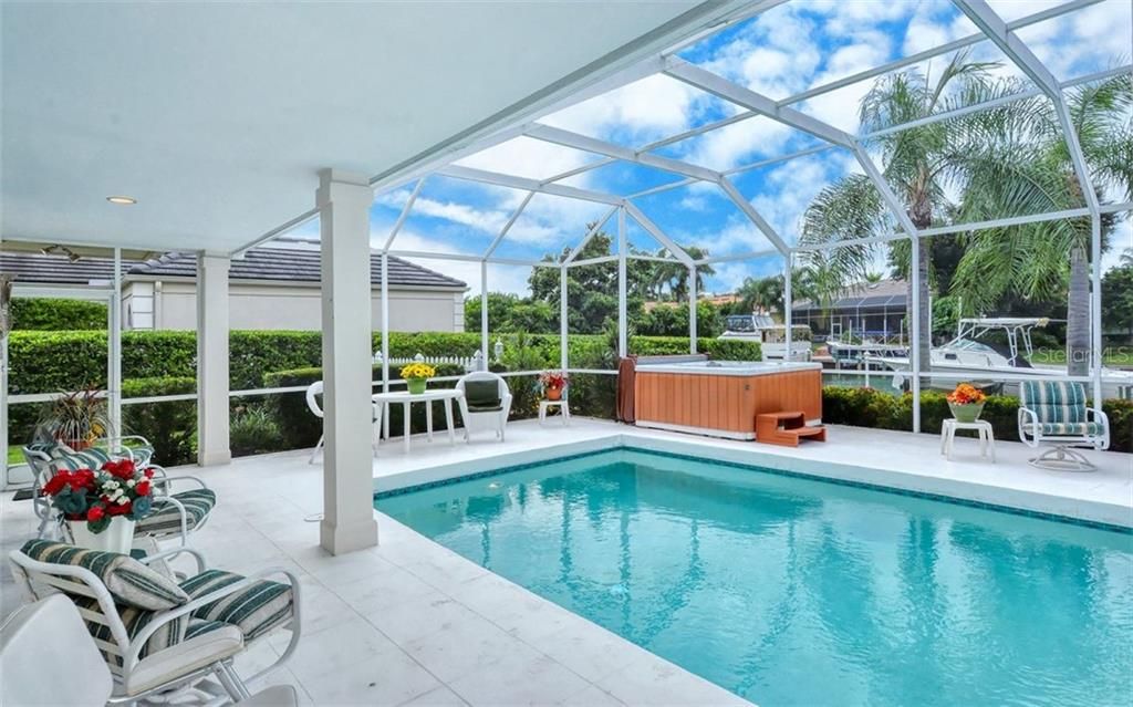 Recently Sold: $1,950,000 (3 beds, 2 baths, 2816 Square Feet)