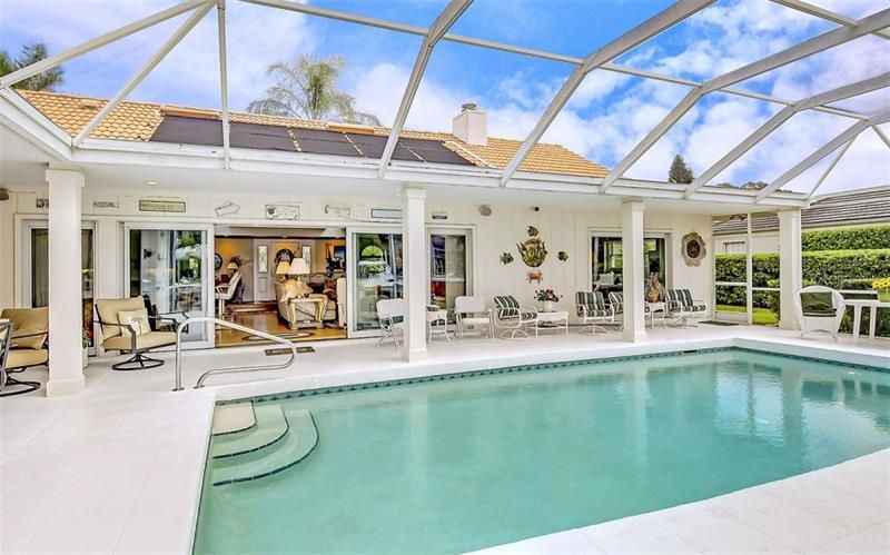 Recently Sold: $1,950,000 (3 beds, 2 baths, 2816 Square Feet)