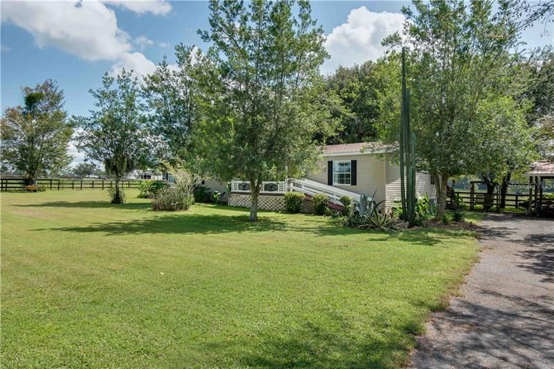 Recently Sold: $239,000 (3 beds, 2 baths, 2111 Square Feet)