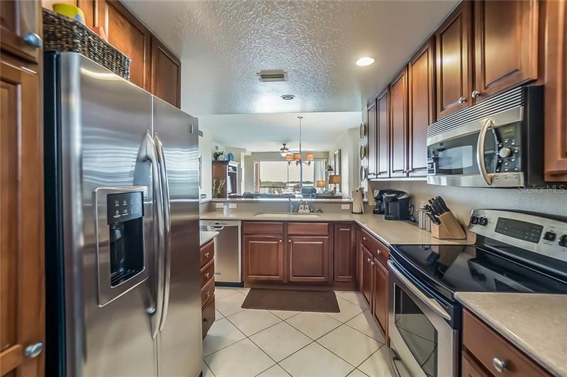 Recently Sold: $539,000 (3 beds, 2 baths, 1701 Square Feet)