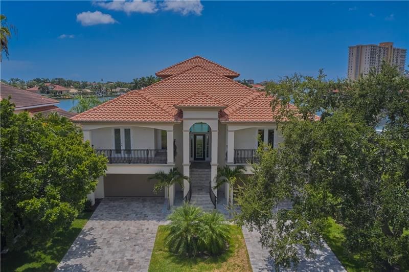 Recently Sold: $3,800,000 (4 beds, 4 baths, 4687 Square Feet)