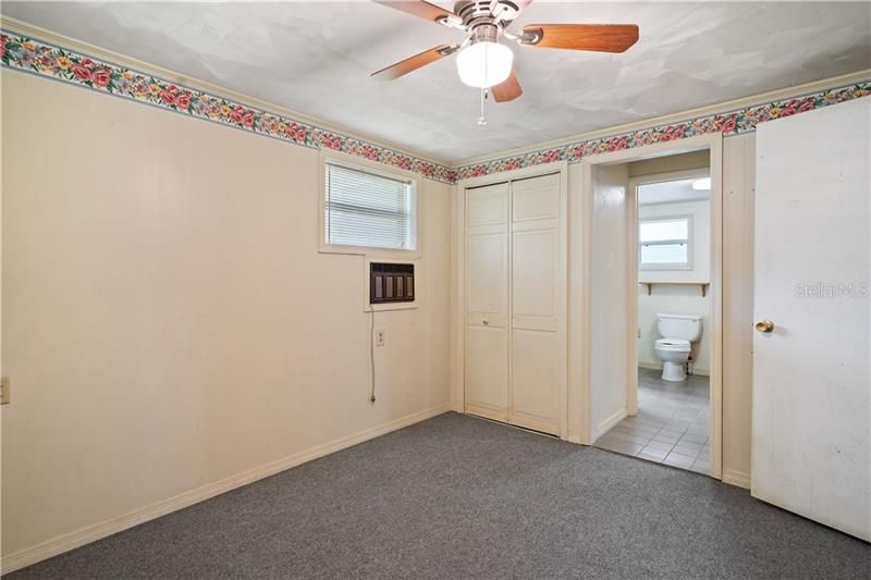 Recently Sold: $93,000 (2 beds, 2 baths, 1353 Square Feet)