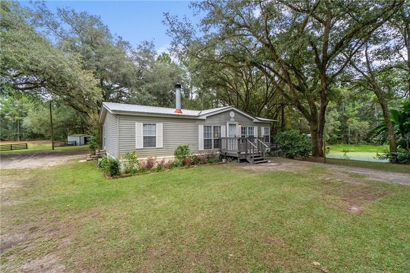 Recently Sold: $164,900 (3 beds, 2 baths, 1186 Square Feet)