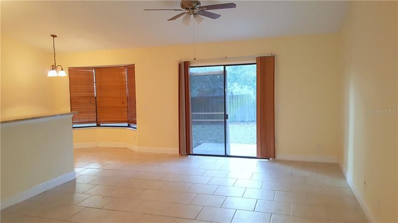 Recently Rented: $1,450 (3 beds, 2 baths, 1358 Square Feet)