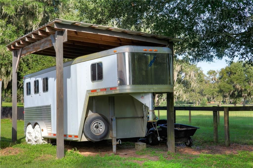 Vendido Recientemente: $699,900 (3 camas, 2 baños, 1911 Pies cuadrados)