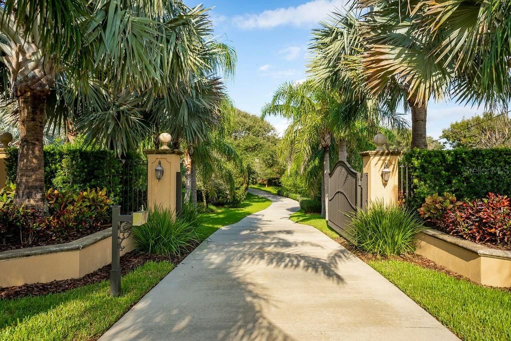 Recently Sold: $1,150,000 (1.39 acres)