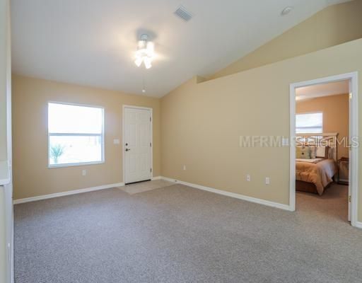 Recently Rented: $1,600 (2 beds, 2 baths, 1152 Square Feet)