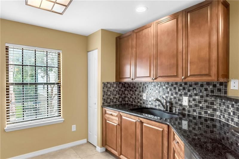 Recently Sold: $235,000 (2 beds, 2 baths, 1356 Square Feet)
