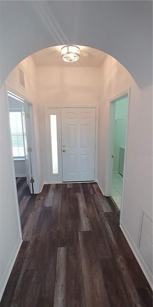 Recently Rented: $1,600 (3 beds, 2 baths, 1439 Square Feet)