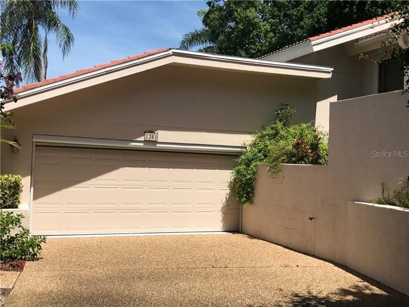 Recently Rented: $3,500 (2 beds, 2 baths, 1922 Square Feet)