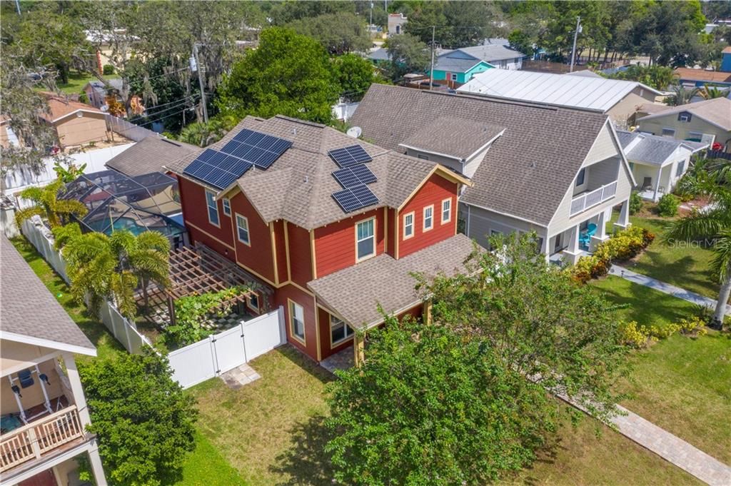 Vendido Recientemente: $409,900 (3 camas, 2 baños, 1940 Pies cuadrados)
