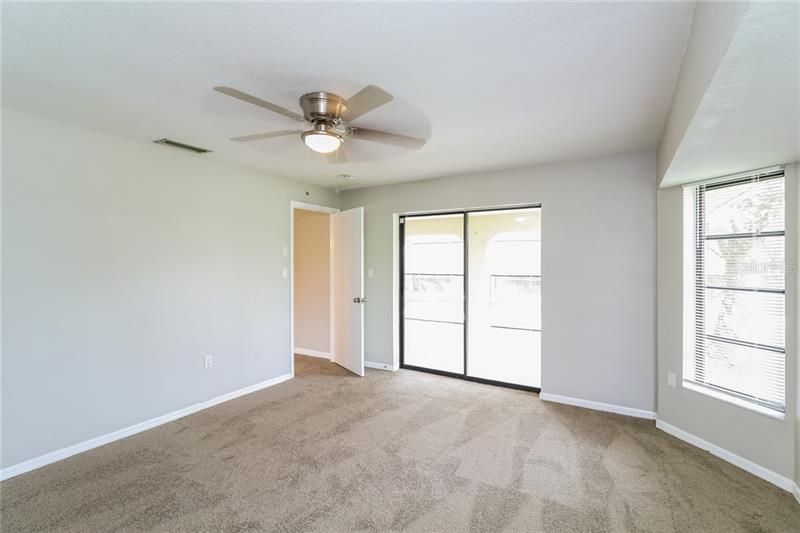 Recently Rented: $1,825 (3 beds, 2 baths, 1835 Square Feet)