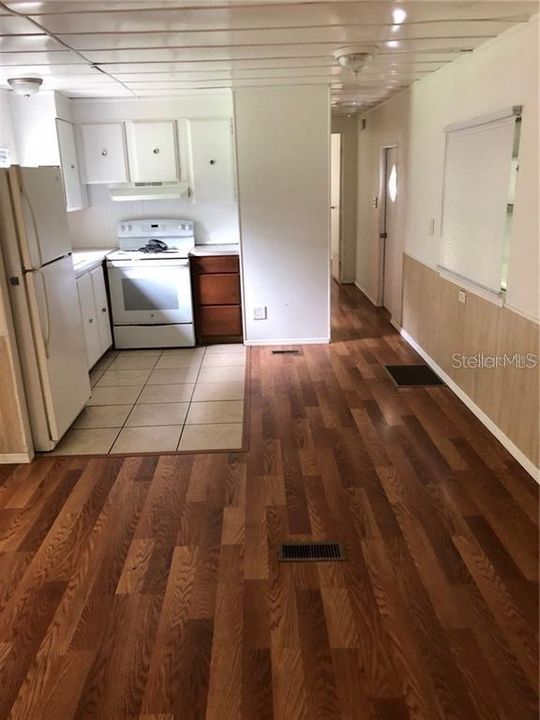 Recently Rented: $800 (2 beds, 2 baths, 675 Square Feet)