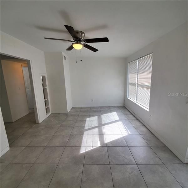 Recently Rented: $1,025 (2 beds, 1 baths, 720 Square Feet)