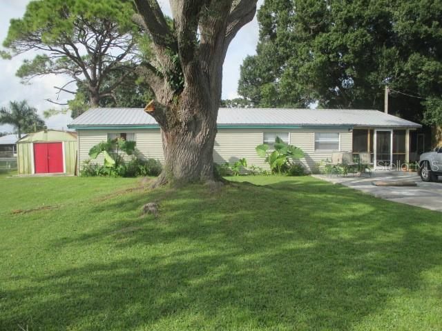 Recently Sold: $89,900 (3 beds, 2 baths, 1306 Square Feet)