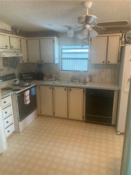 Recently Sold: $69,900 (2 beds, 2 baths, 920 Square Feet)