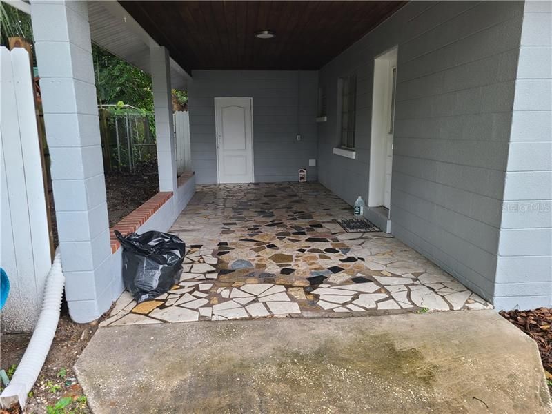 Recently Rented: $1,400 (2 beds, 1 baths, 1154 Square Feet)