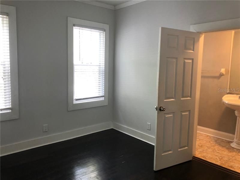 Recently Rented: $1,795 (2 beds, 2 baths, 1200 Square Feet)