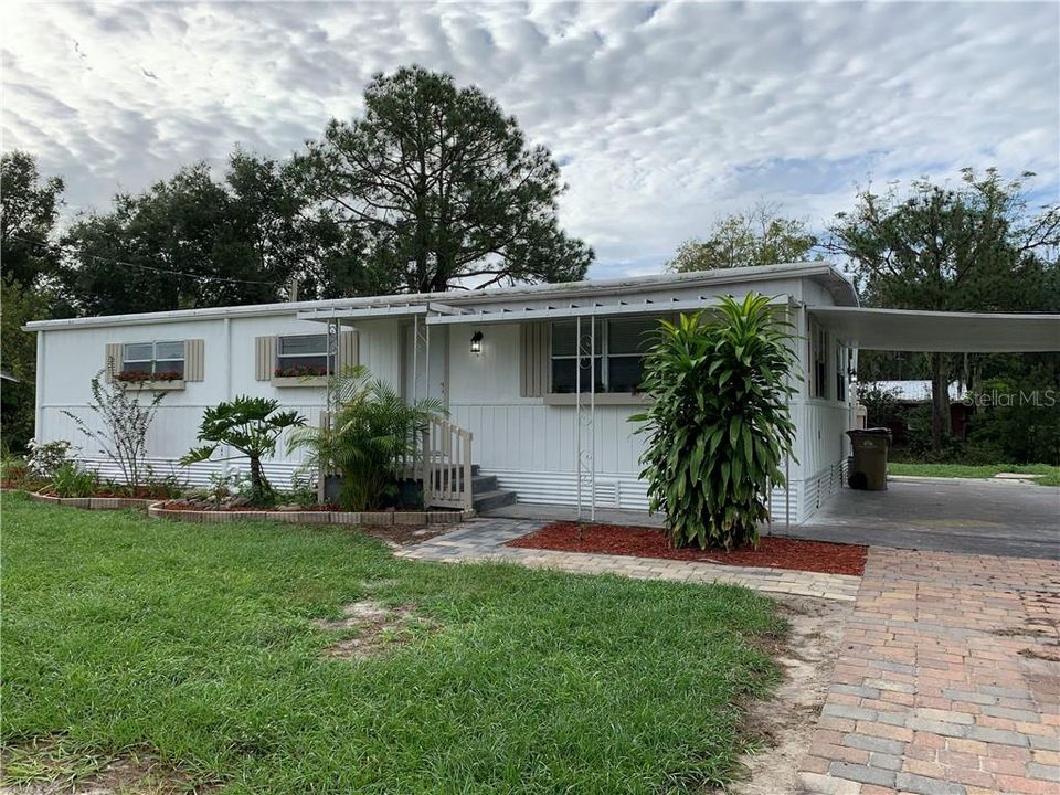 Recently Rented: $950 (2 beds, 2 baths, 1056 Square Feet)