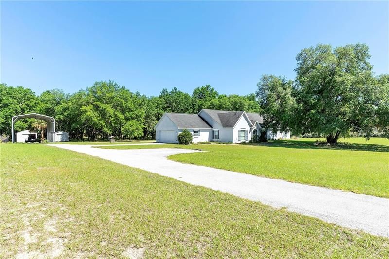 Recently Sold: $375,000 (4 beds, 3 baths, 2579 Square Feet)