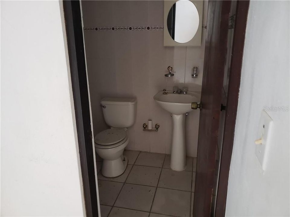 Vendido Recientemente: $135,000 (9 camas, 6 baños, 1033 Pies cuadrados)