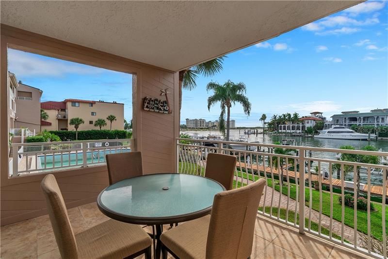 Recently Sold: $695,000 (2 beds, 2 baths, 1650 Square Feet)