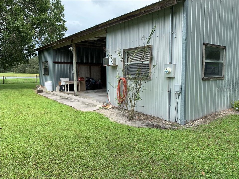 Vendido Recientemente: $349,900 (3 camas, 2 baños, 1926 Pies cuadrados)