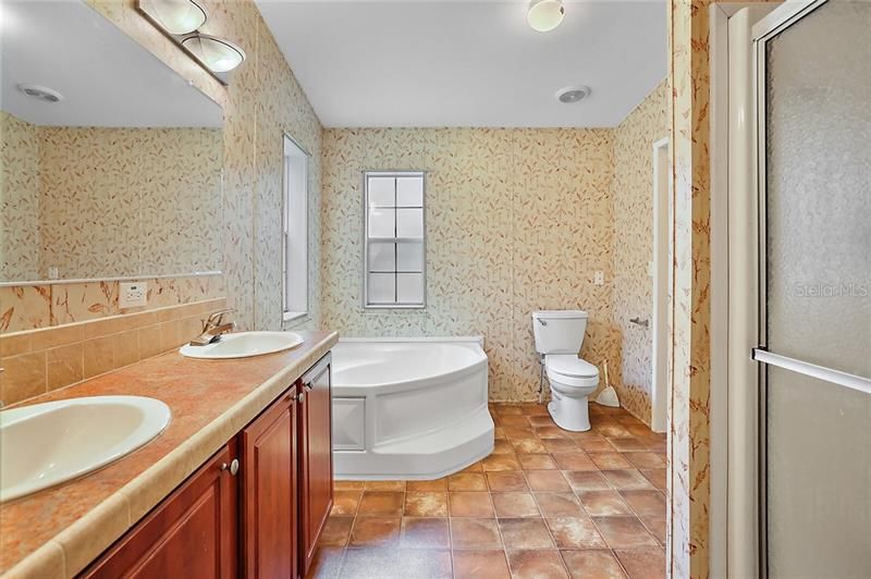 最近售出: $106,900 (3 贝兹, 2 浴室, 1512 平方英尺)