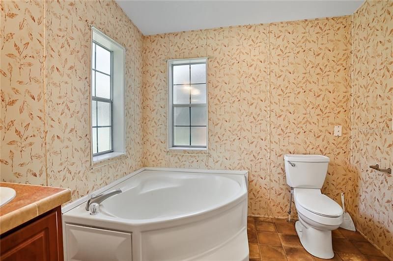 最近售出: $106,900 (3 贝兹, 2 浴室, 1512 平方英尺)