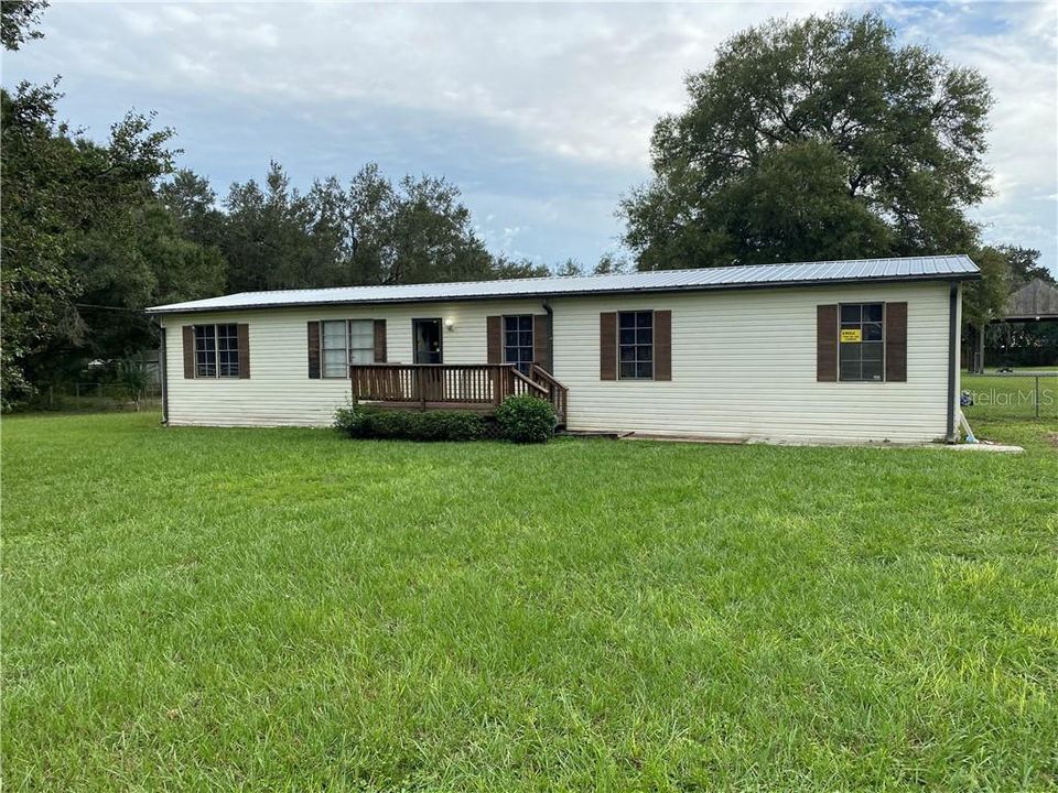 Recently Sold: $150,000 (3 beds, 2 baths, 1608 Square Feet)