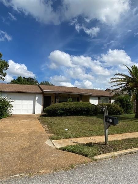 Recently Sold: $112,000 (2 beds, 2 baths, 1128 Square Feet)
