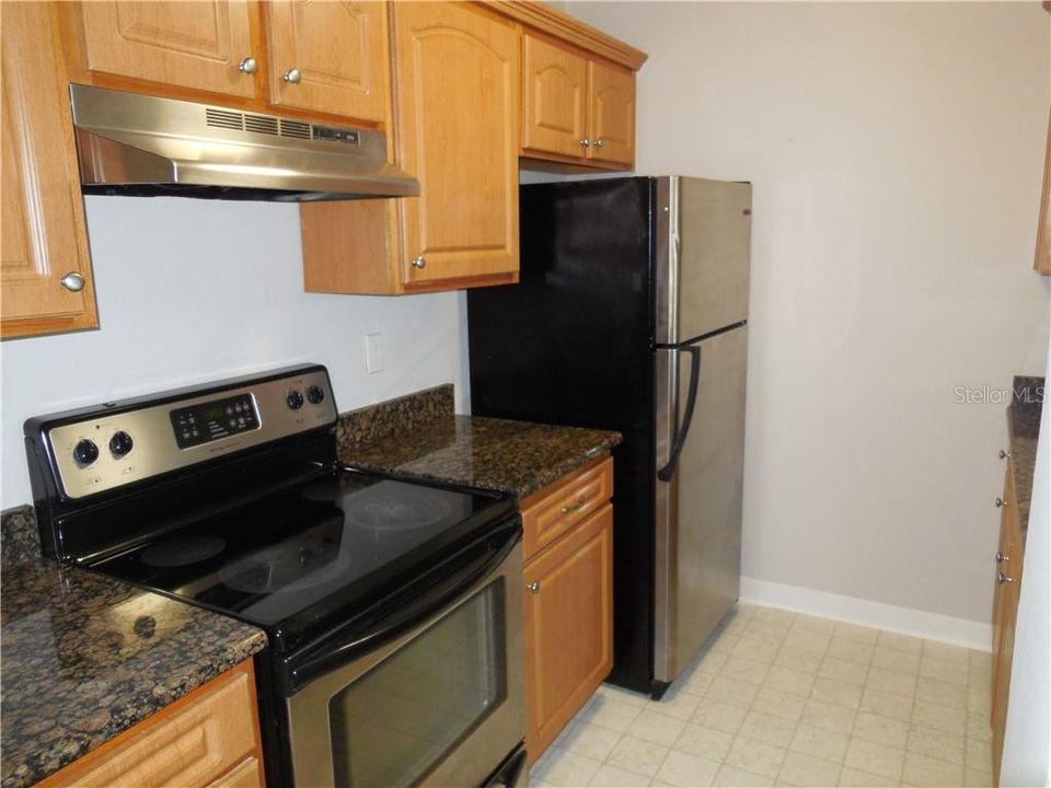 Recently Sold: $68,900 (1 beds, 1 baths, 696 Square Feet)