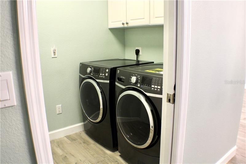 Laundry Room with extra closer