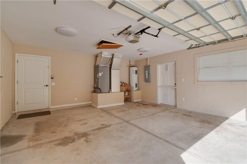 Recently Sold: $156,000 (3 beds, 2 baths, 1689 Square Feet)