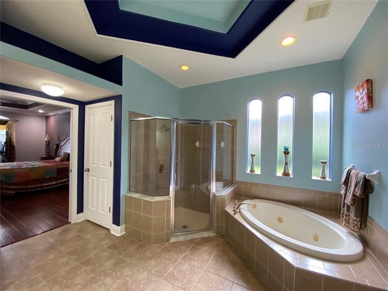 最近租的: $3,900 (5 贝兹, 3 浴室, 3540 平方英尺)