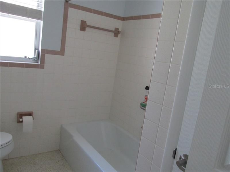 最近租的: $1,650 (2 贝兹, 2 浴室, 990 平方英尺)