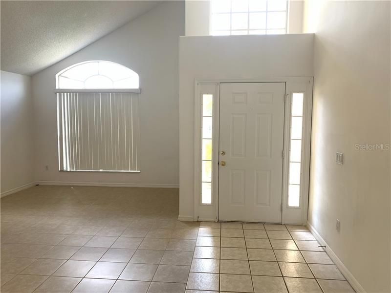 Recently Rented: $1,875 (4 beds, 2 baths, 2435 Square Feet)