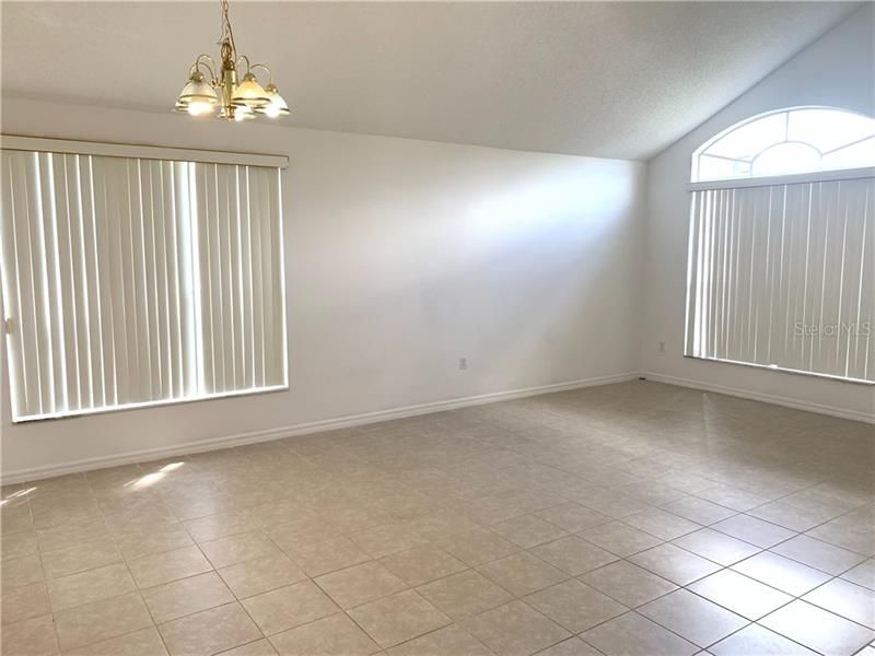 Recently Rented: $1,875 (4 beds, 2 baths, 2435 Square Feet)