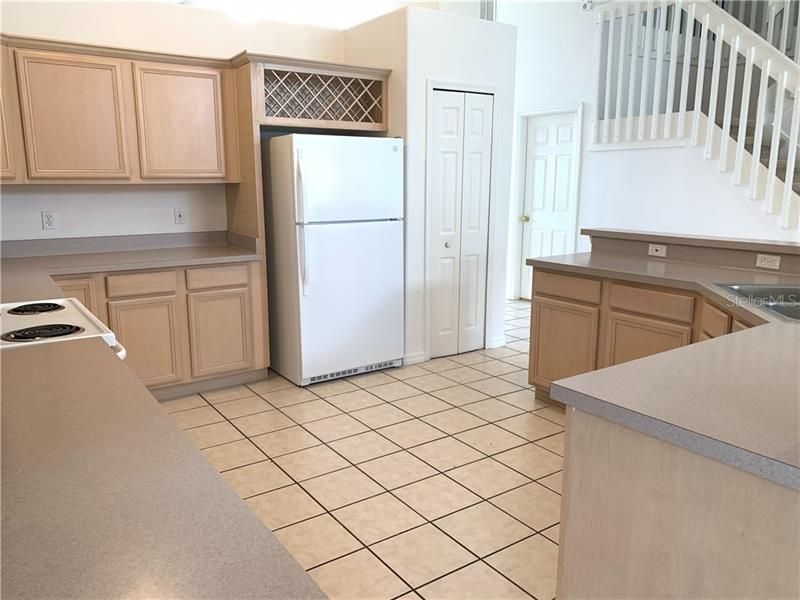 Recently Rented: $1,875 (4 beds, 2 baths, 2435 Square Feet)