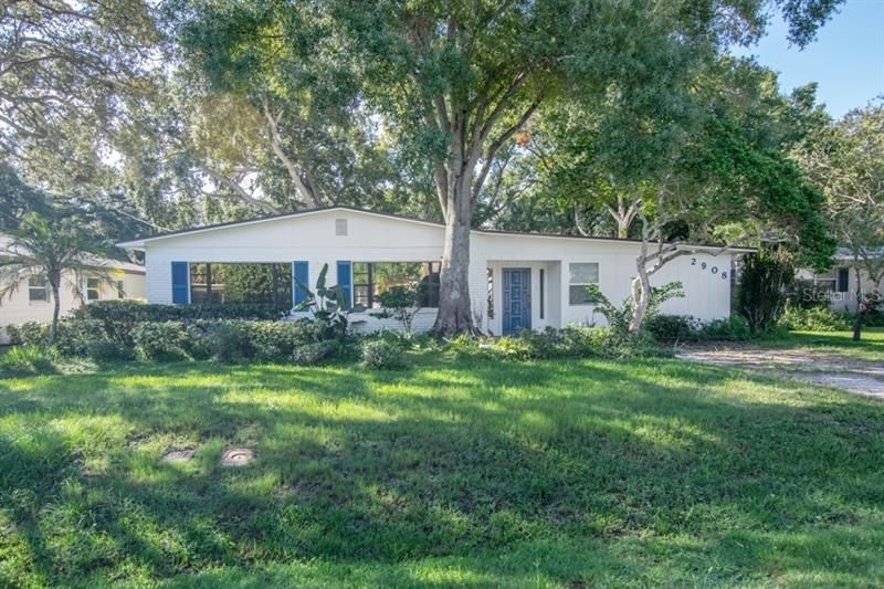 Recently Sold: $449,900 (3 beds, 2 baths, 1924 Square Feet)